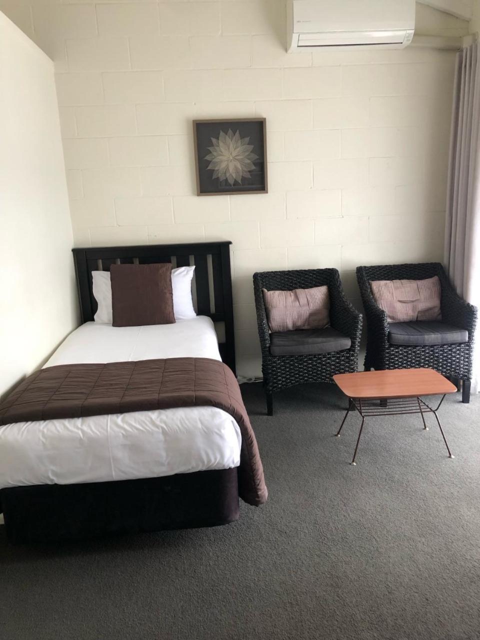Rosetown Motel テ・アワムトゥ エクステリア 写真